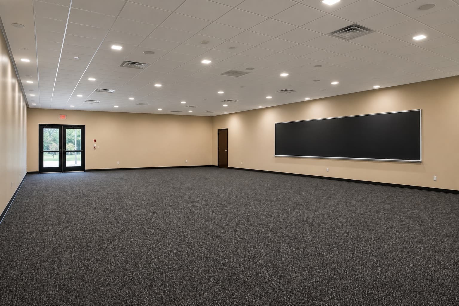 Ganga extra-large rental room with open layout